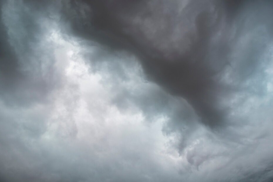 오늘 날씨가 변덕이 심하네요.