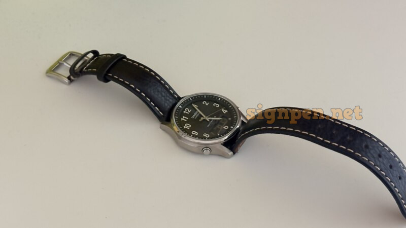 시계줄을 펼쳐서